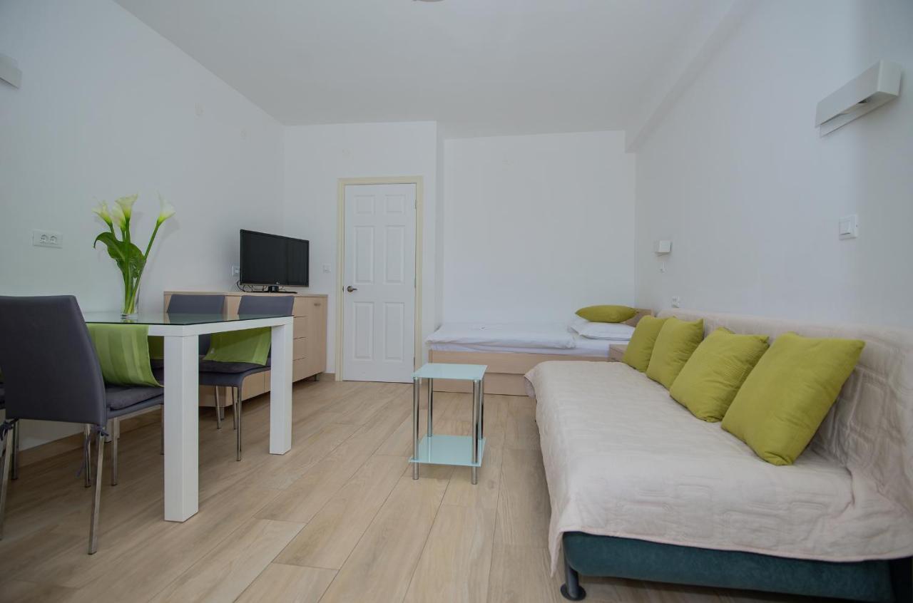 Apartments Beach Makarska Eksteriør bilde
